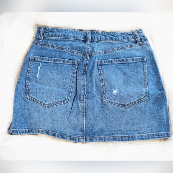 NWT Francesca's Tgla Women's Denim Mini Skirt,Medium Wash Distressed Side Slit,S - Picture 2 of 8